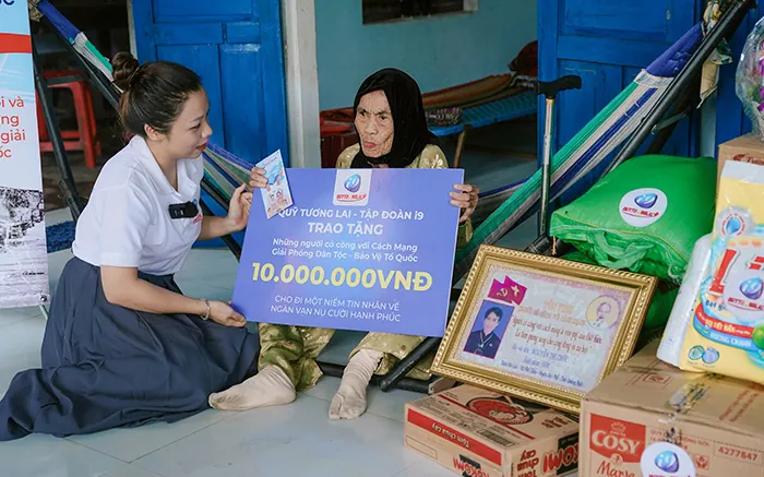 Đội ngũ hỗ trợ khách hàng chuyên nghiệp của 8s bet sẵn sàng phục vụ 24/7